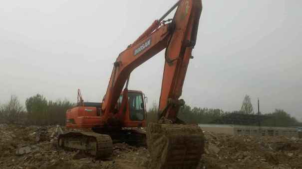 北京出售转让二手7101小时2011年斗山DH300LC挖掘机