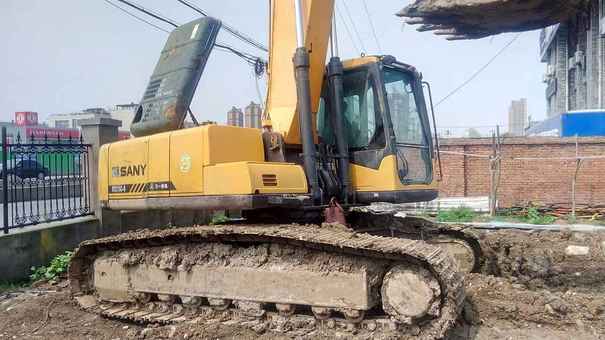 安徽出售转让二手8000小时2010年三一重工SY215C挖掘机