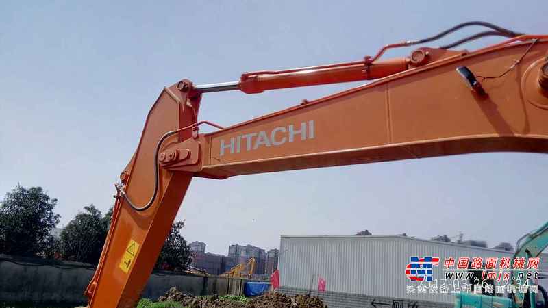 安徽出售转让二手5800小时2014年日立ZX200挖掘机