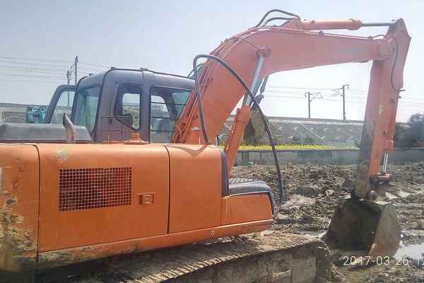 安徽出售转让二手8000小时2011年日立ZX130H挖掘机