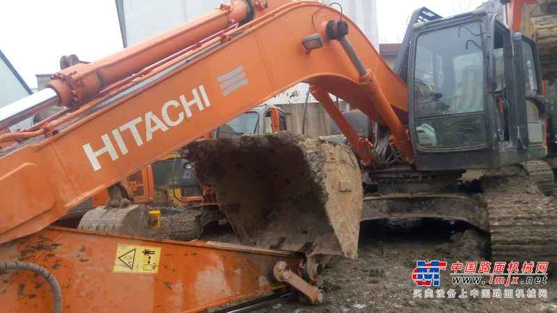 安徽出售转让二手6500小时2012年日立ZX240挖掘机
