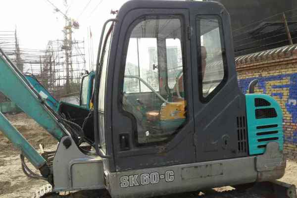 北京出售转让二手7000小时2010年神钢SK60挖掘机