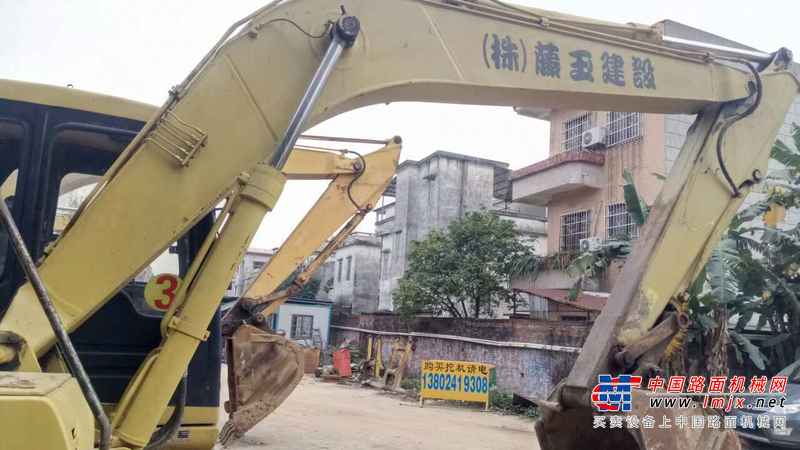 广东出售转让二手8000小时2005年小松PC120挖掘机
