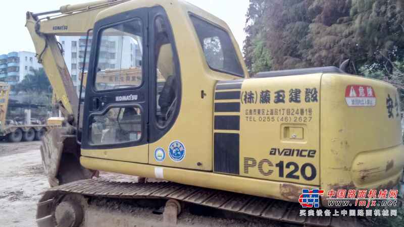 广东出售转让二手8000小时2005年小松PC120挖掘机