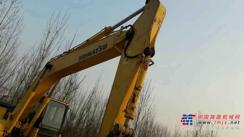 北京出售转让二手8000小时2012年小松PC240LC挖掘机