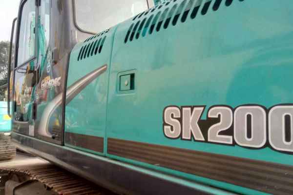广东出售转让二手2500小时2010年神钢SK200挖掘机