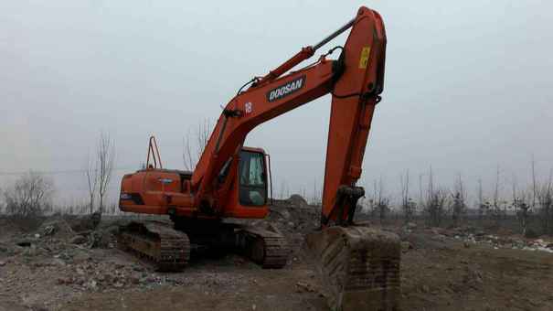 北京出售转让二手6800小时2010年斗山DH220LC挖掘机
