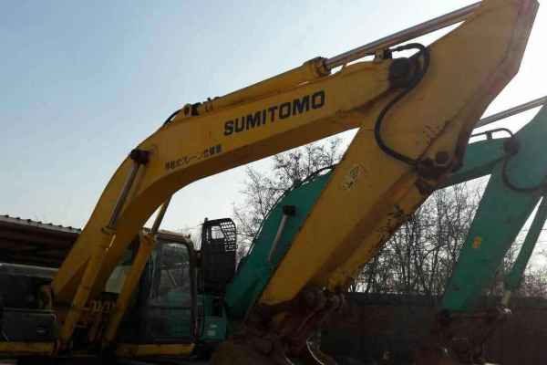 北京出售转让二手6900小时2009年住友SH240挖掘机