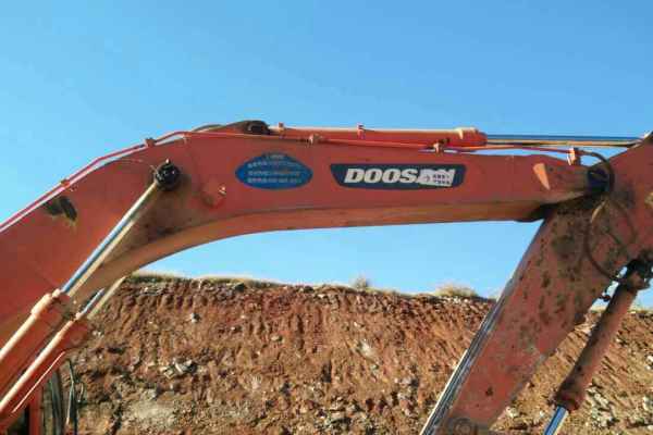 云南出售转让二手6000小时2010年斗山DX340挖掘机