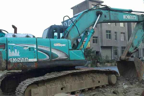 江西出售转让二手9600小时2009年神钢SK210LC挖掘机
