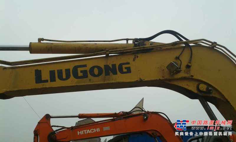 湖南出售转让二手9000小时2011年柳工908D挖掘机