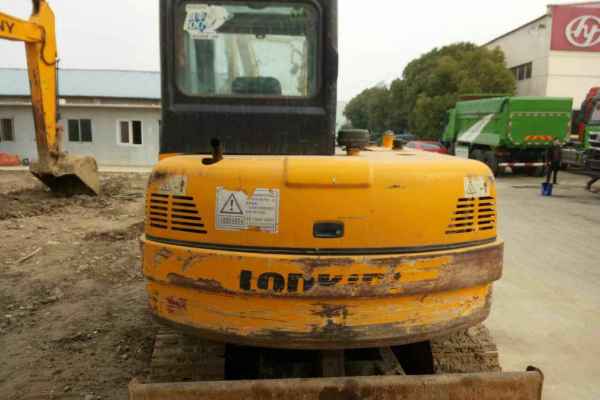 安徽出售转让二手8000小时2010年龙工LG6065挖掘机