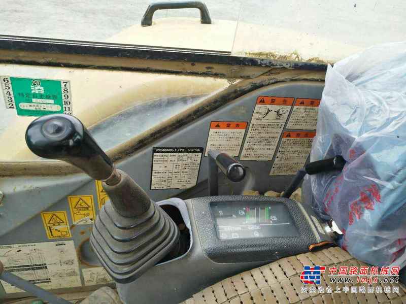 广东出售转让二手10000小时2007年小松PC40FR挖掘机