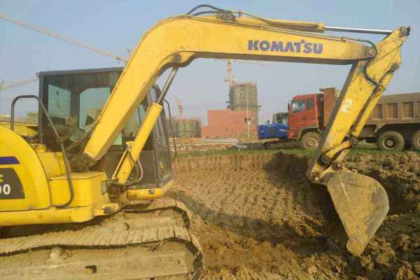 安徽出售转让二手8700小时2011年小松PC70挖掘机