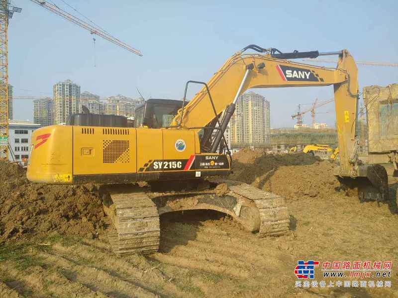 安徽出售转让二手3200小时2015年三一重工SY215C挖掘机