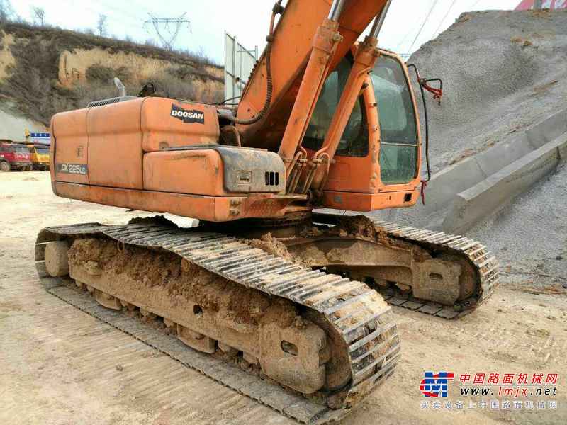 山西出售转让二手13000小时2009年斗山DX225LC挖掘机