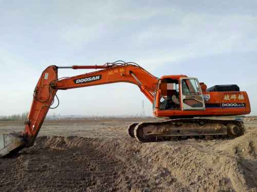 宁夏出售转让二手4000小时2010年斗山DH300LC挖掘机