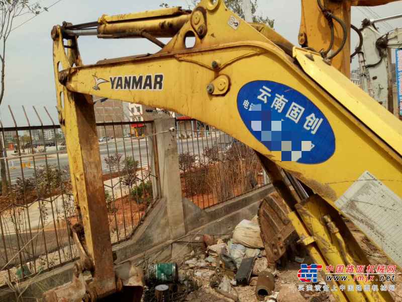 云南出售转让二手3000小时2011年洋马VIO55挖掘机