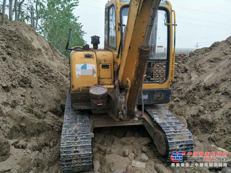 河南出售转让二手7500小时2011年山重建机JCM906D挖掘机
