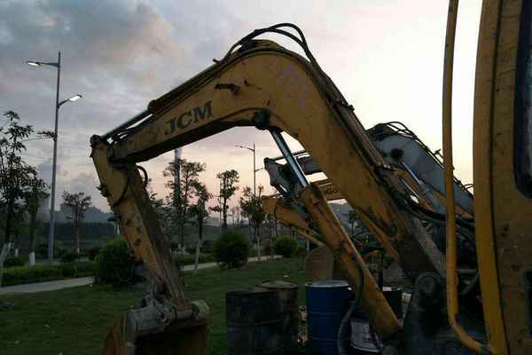 贵州出售转让二手6530小时2013年山重建机JCM906D挖掘机