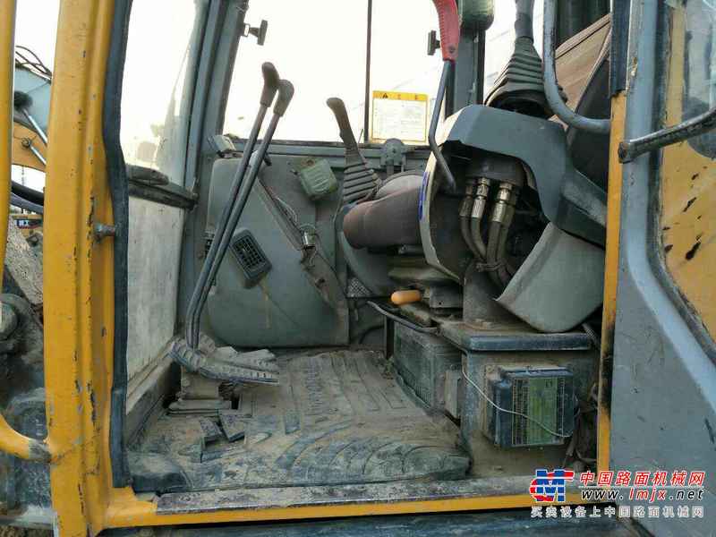 贵州出售转让二手6530小时2013年山重建机JCM906D挖掘机