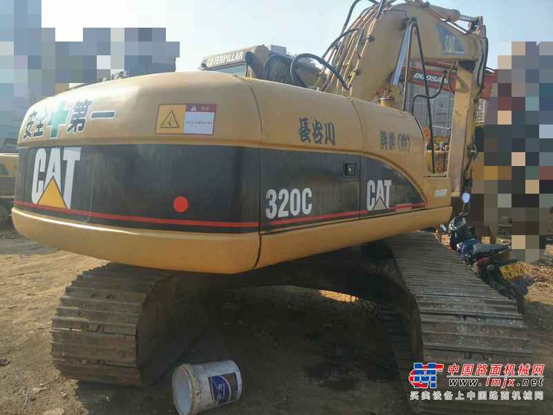 贵州出售转让二手9000小时2006年卡特彼勒320C挖掘机