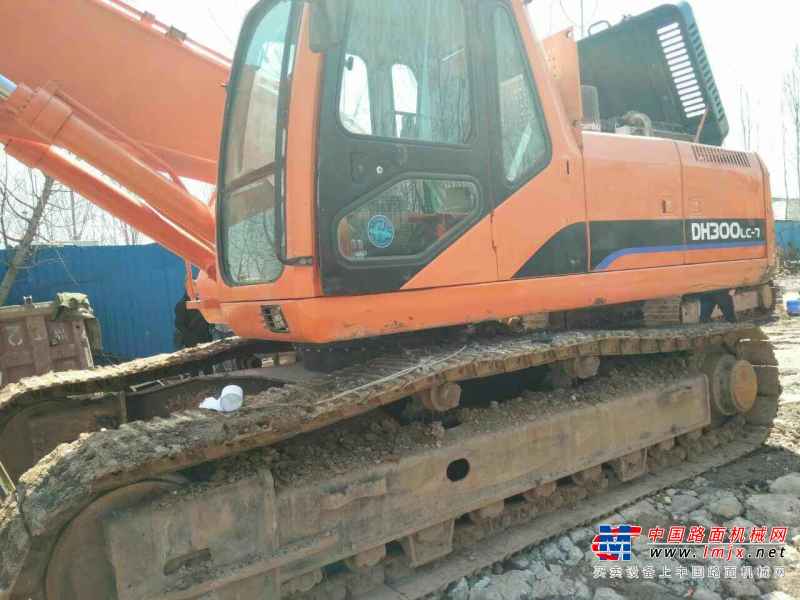 天津出售转让二手4380小时2010年斗山DH300LC挖掘机