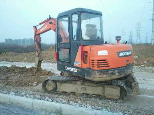 安徽出售转让二手9000小时2010年斗山DH55挖掘机