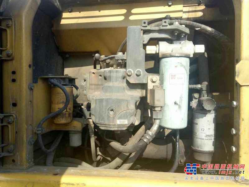 吉林出售转让二手10854小时2010年小松HB205挖掘机