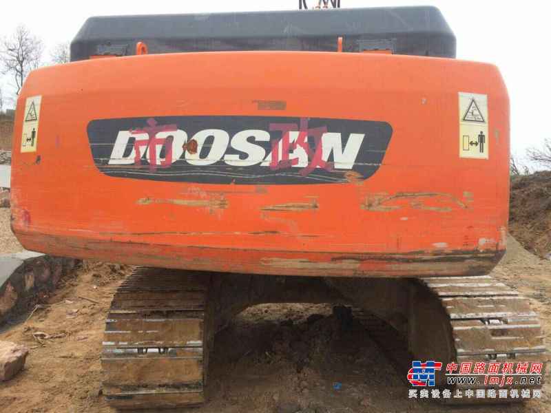 河南出售转让二手8000小时2011年斗山DH215挖掘机