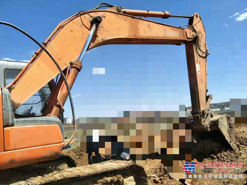 云南出售转让二手9826小时2009年日立EX230挖掘机