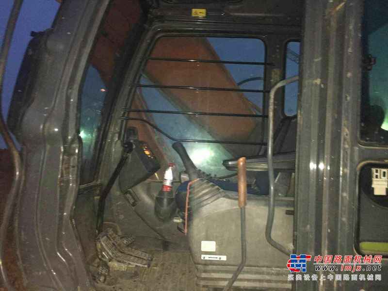 河南出售转让二手7557小时2013年日立ZX240挖掘机