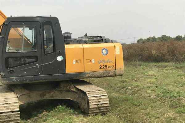 江苏出售转让二手7800小时2011年现代R225LC挖掘机