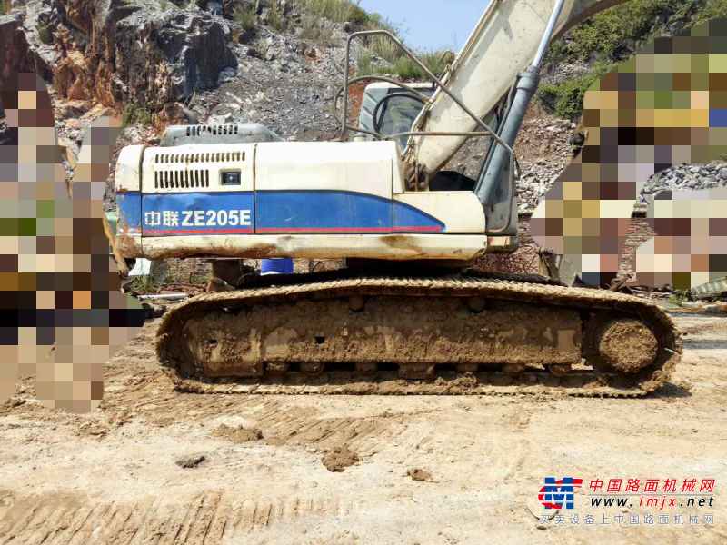 广东出售转让二手4650小时2013年中联重科ZE205E挖掘机