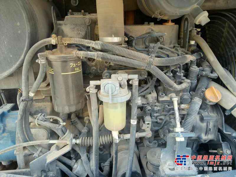 河南出售转让二手2700小时2015年现代R80挖掘机