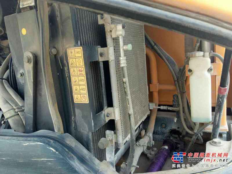 河南出售转让二手2700小时2015年现代R80挖掘机