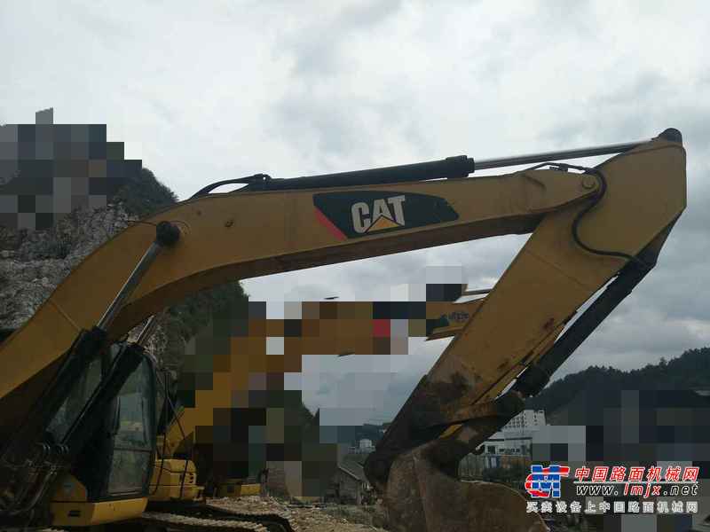 贵州出售转让二手7124小时2009年卡特彼勒324D挖掘机