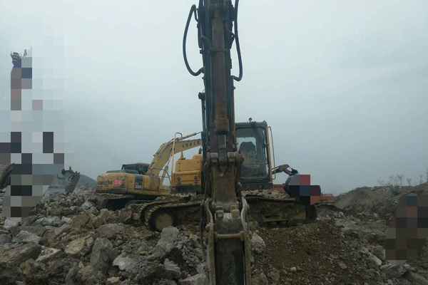 贵州出售转让二手8000小时2010年沃尔沃EC240BLC挖掘机