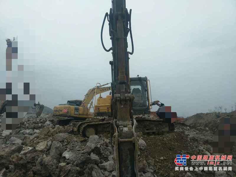 贵州出售转让二手8000小时2010年沃尔沃EC240BLC挖掘机