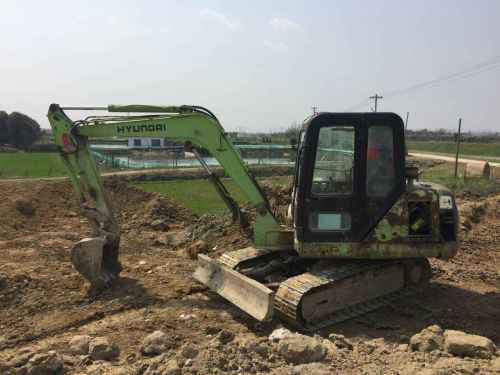 江苏出售转让二手15000小时2009年现代R60挖掘机