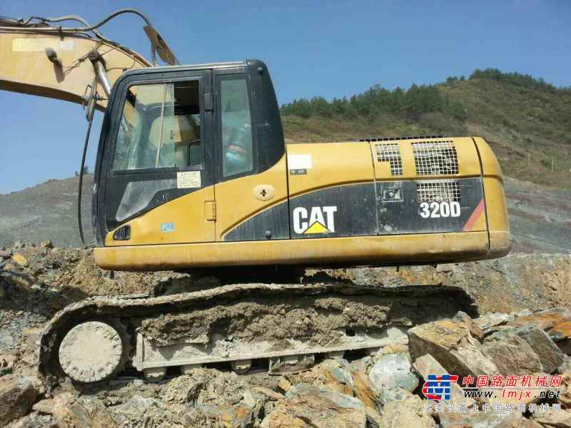 重庆出售转让二手15000小时2009年卡特彼勒320D挖掘机