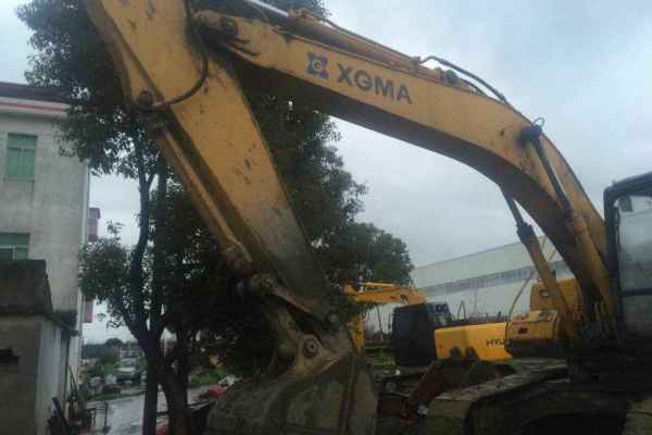 浙江出售转让二手10000小时2010年厦工XG822LC挖掘机
