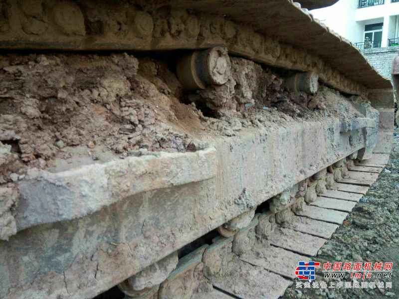 云南出售转让二手15520小时2009年日立ZX240挖掘机