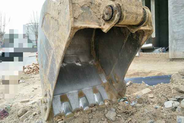 河南出售转让二手5600小时2011年山重建机JCM913D挖掘机