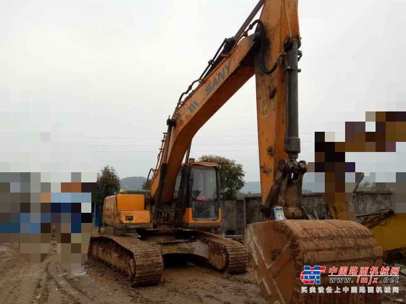 湖南出售转让二手8000小时2011年三一重工SY215C挖掘机