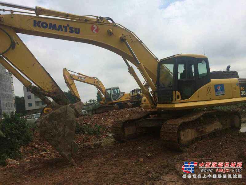 广东出售转让二手5000小时2010年小松PC360挖掘机