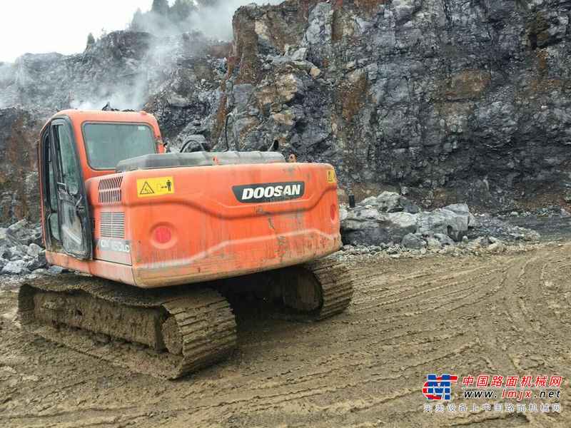 贵州出售转让二手4100小时2013年斗山DX150LC挖掘机