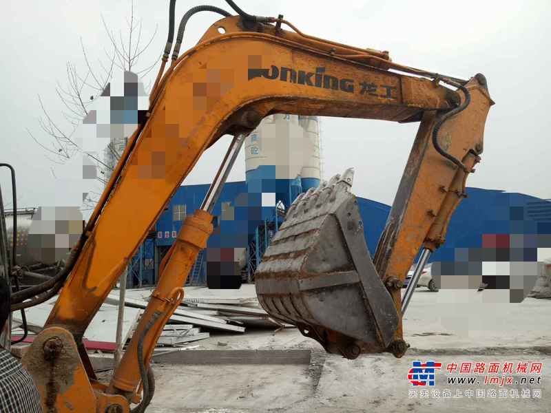 河南出售转让二手7000小时2010年龙工LG6085挖掘机