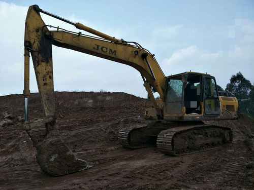 四川出售转让二手2132小时2011年山重建机JCM921D挖掘机