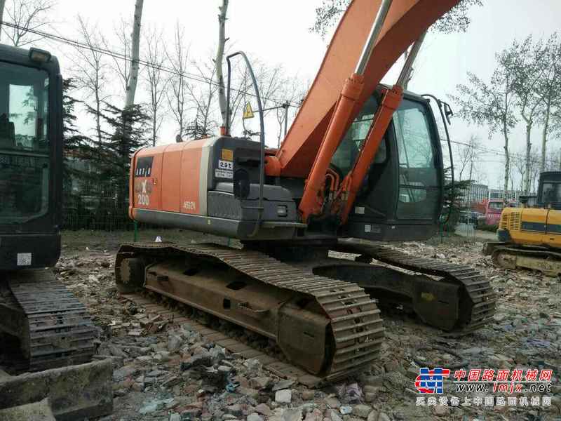 山东出售转让二手6000小时2012年日立ZX200挖掘机